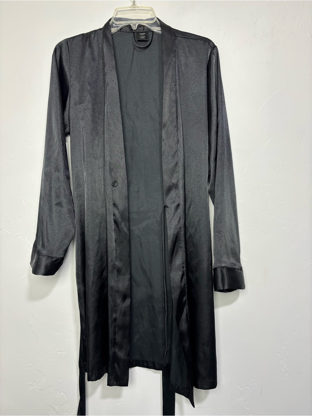 Apt. 9 Intimates Medium Women's Black Satin Short Robe Long Sleeve Pajama Lounge